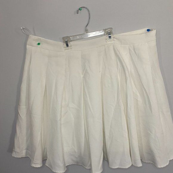 White Tennis Skirt - Picture 3 of 3